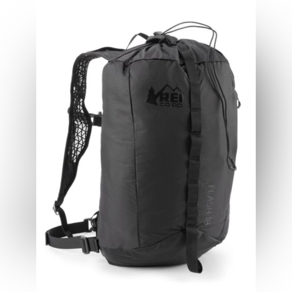 REI Black Flash 18 Backpack Co-Op LIKE NEW